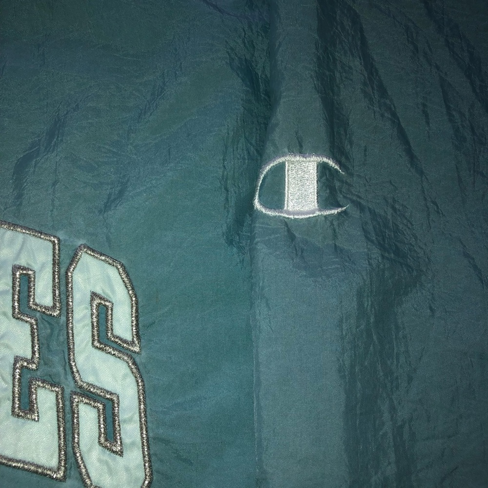 Timberwolves Pullover - Picture 4 of 9